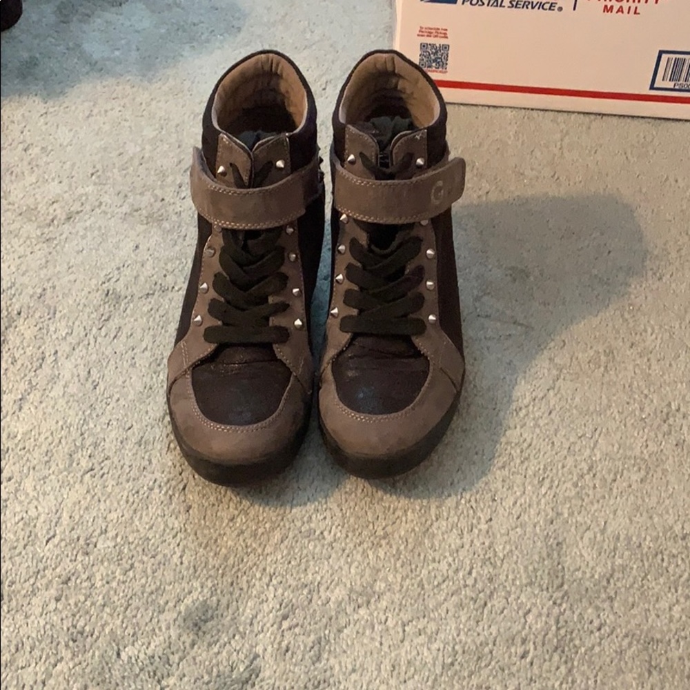 Wedge sneakers
